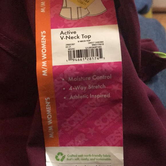 Scrub star women’s active V-neck top size medium - Picture 12 of 12